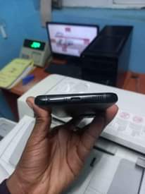 A picture of S21 ultra 5G 128GB 12RAM 750k