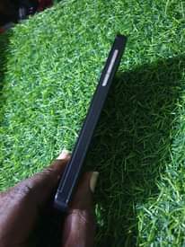 A picture of Blackberry Z10 16gb 2gb ram just 35k