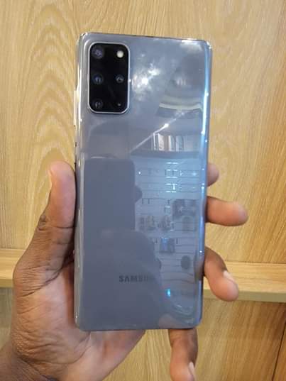 A picture of SAMSUNG S20 PLUS. 128GB. 12GB RAM