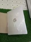A picture of Unasubili nini Tumeshusha Bei nakushusha wajanja wanachukua laptops kwa Bei