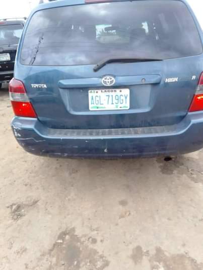 A picture of Toyota Highlander 204 model engine n gear ac interior 100