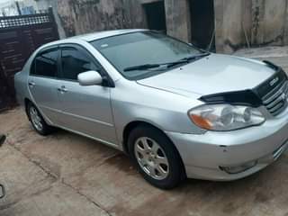 A picture of 2004 TOYOTA Corolla