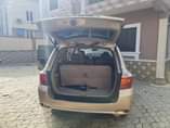 A picture of Toyota Highlander 2010