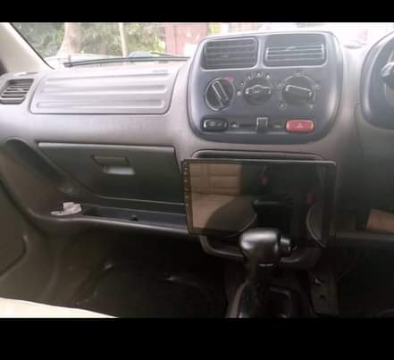 A picture of SUZUKI SWIFT