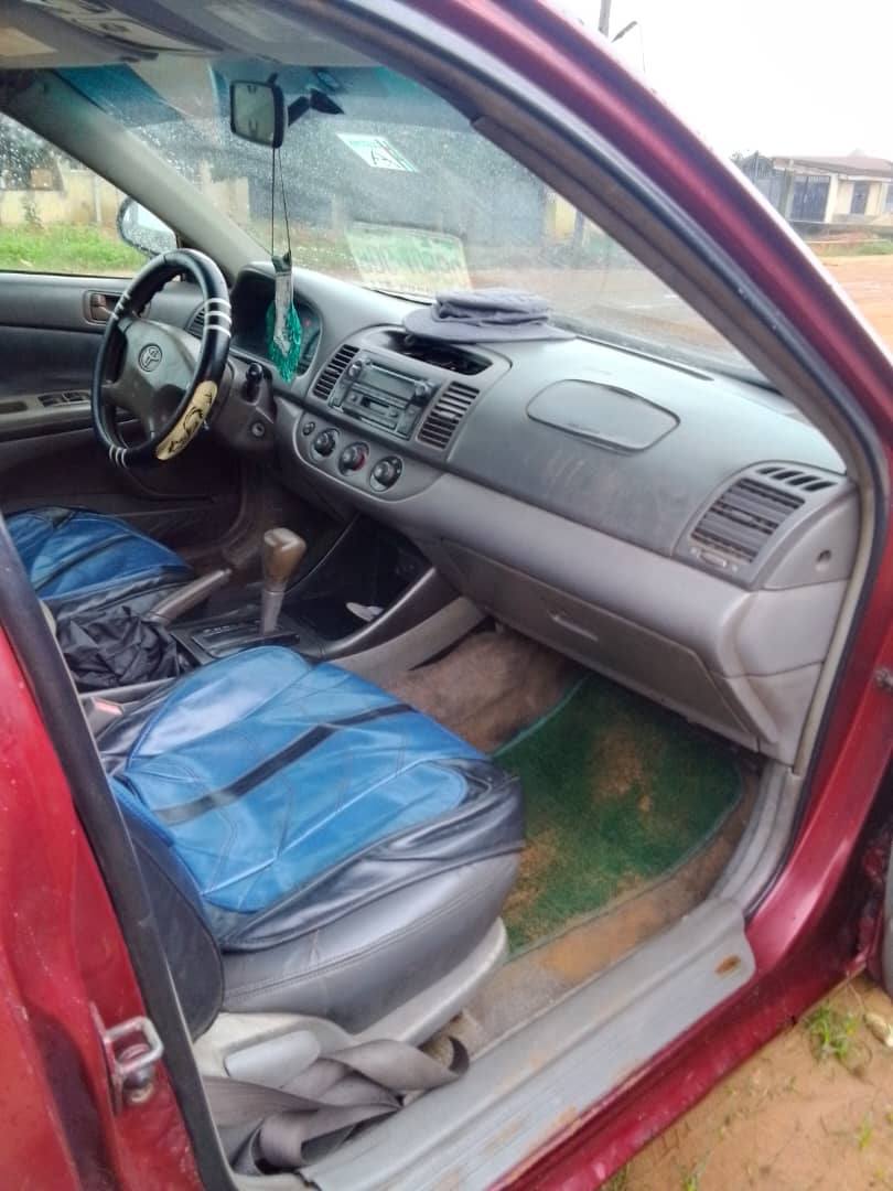 A picture of Toyota Camry 2004