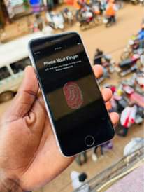 A picture of iPhone 6s 32 Gb at 160k