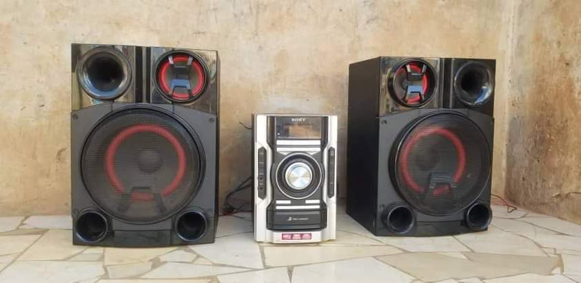 speakers