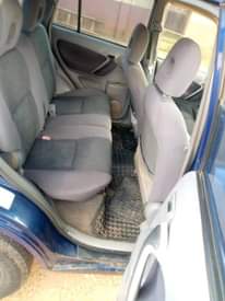 A picture of 2003 Toyota Rav 4 4plug