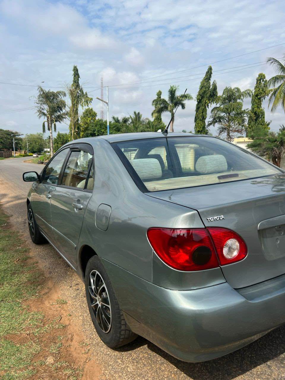 A picture of 2004 Toyota Corolla clean as seen