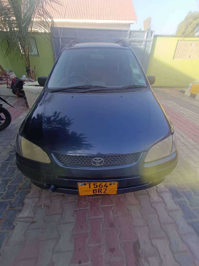 A picture of Toyota spacio