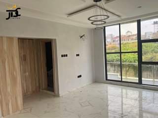 A picture of New listing