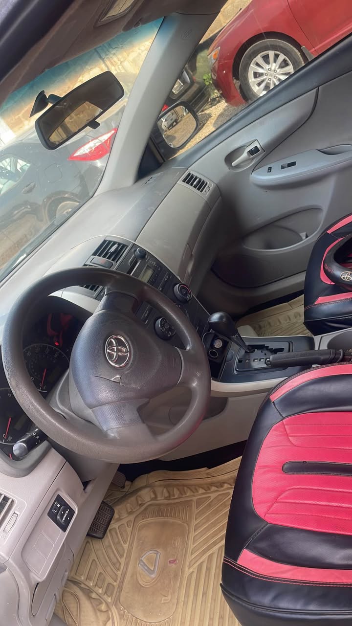 A picture of Toyota Corolla 09 010