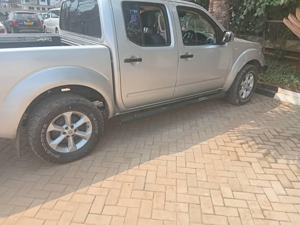 A picture of NAVARA 0620356906