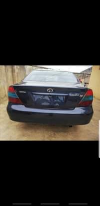 A picture of Toyota Camry 04