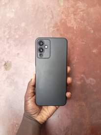 A picture of Infinix note 12i