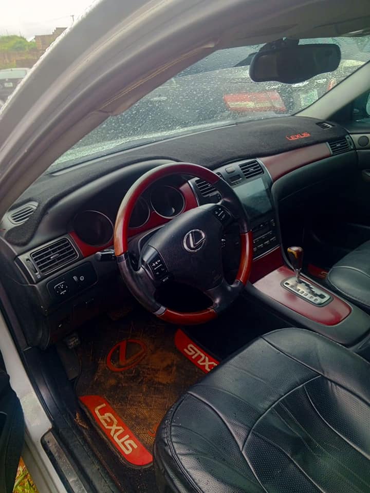 A picture of Neatly used Lexus Es 330 2005 model... Engine gear AC