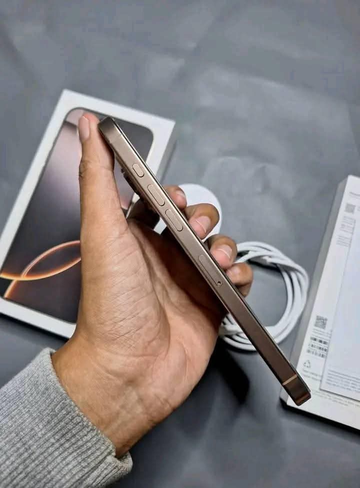 A picture of IPHONE 16 PRO MAX