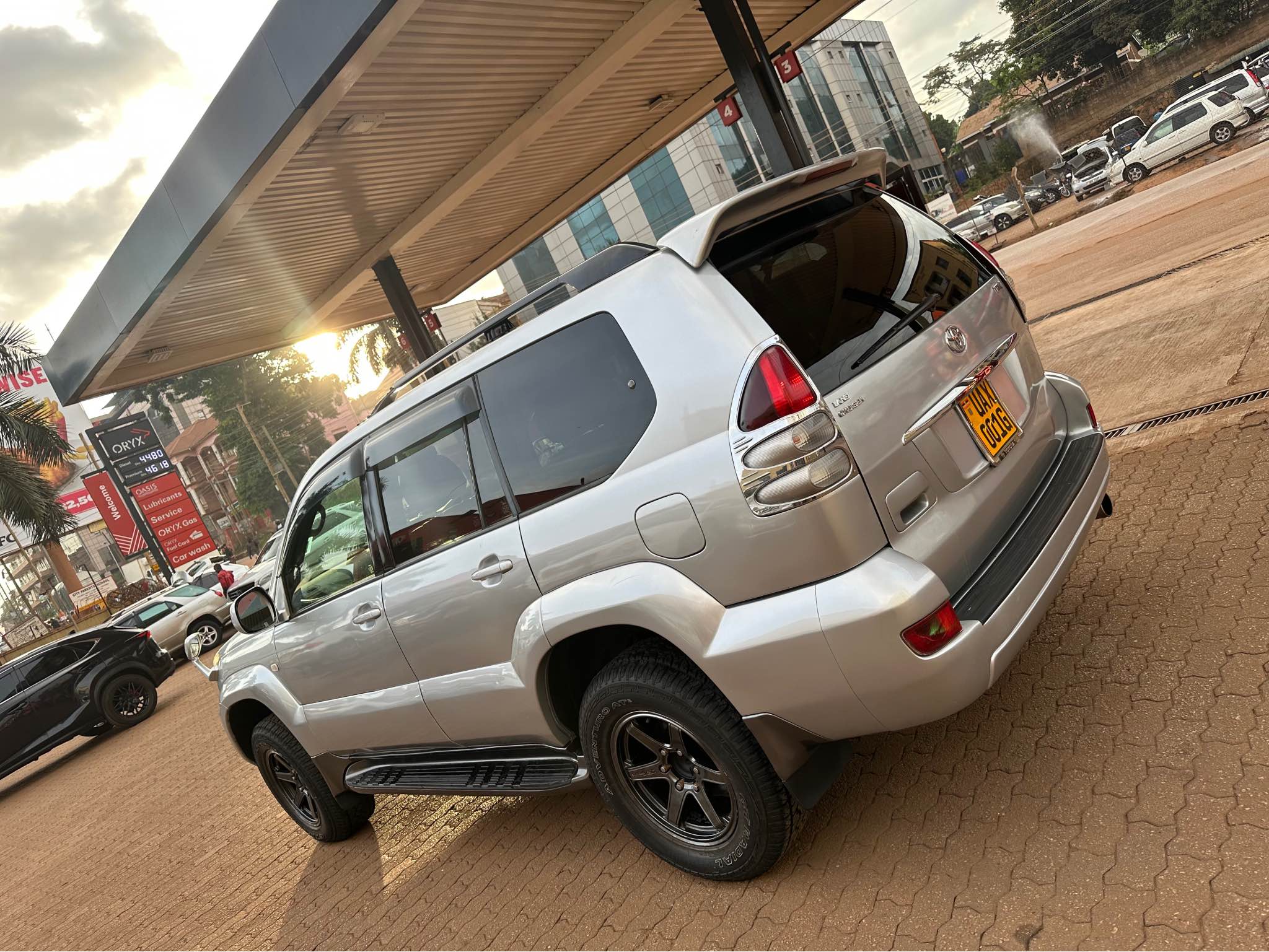 A picture of 2008 Toyota land cruiser