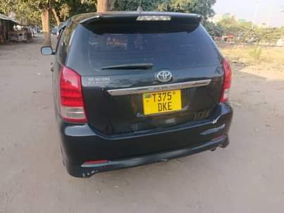 A picture of toyota wish 0694312762 