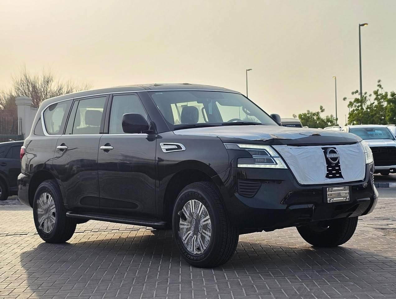 A picture of 2023 NISSAN PATROL 4.0 xe 00 00km brand new