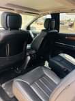 A picture of Mercedes Benz R350