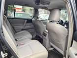 A picture of Clean 2008 Toyota Highlander V6 Full Option With Rooftop DVD