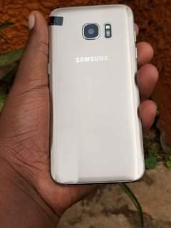 A picture of S7EDGE GALAXY 32GB 4GB