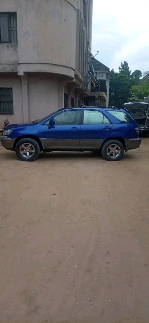 A picture of Car