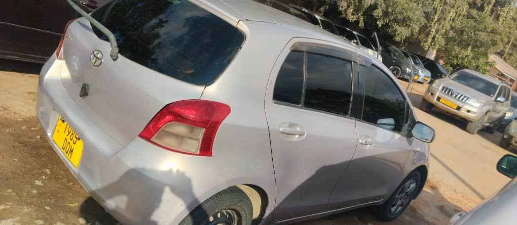 A picture of TOYOTA VITZ