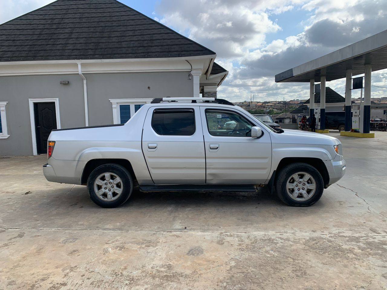 A picture of 2005 HONDA RIDGELINE