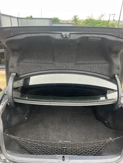 A picture of FULL OPTION LEXUS ES350