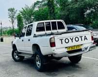 A picture of Toyota Hilux double cabin