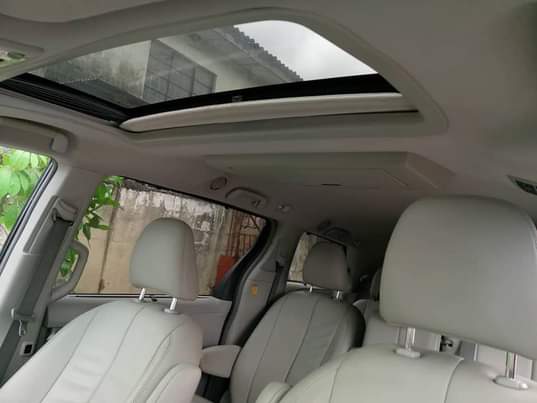 A picture of 2013 Toyota Sienna
