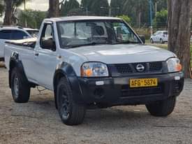 used nissan hardbody