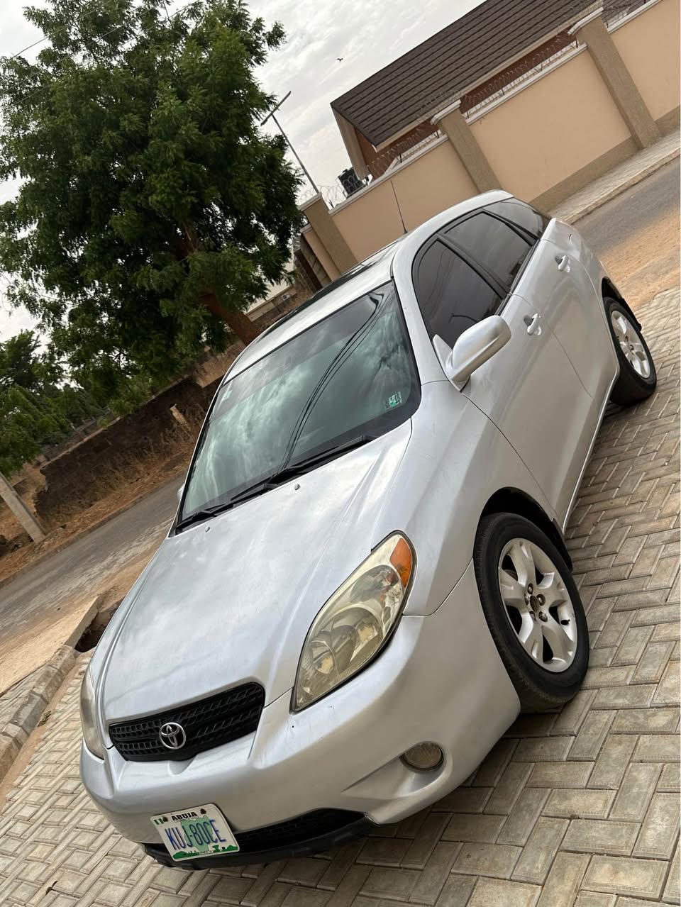 A picture of Toyota Matrix 2005