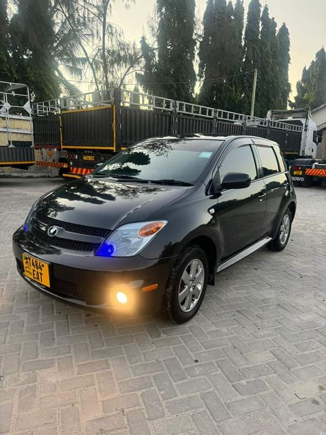 used toyota ist