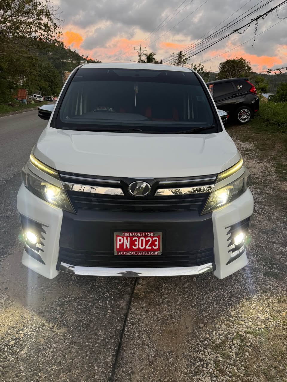 toyota voxy