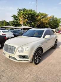 A picture of 2018 Bentley Bentayga