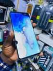 A picture of 0Samsung galaxy S10 Storage 128gb 8gb ram 450 000 Call