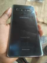 A picture of Samsung S10 hiyo nipeni ya maji boss kalewa leo nipeni