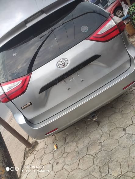 A picture of 2017 foreign used tukunbo sienna