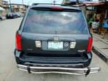 A picture of 2004 Honda pilot