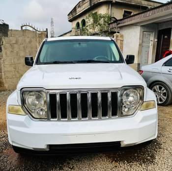 A picture of Jeep liberty 09 Registered