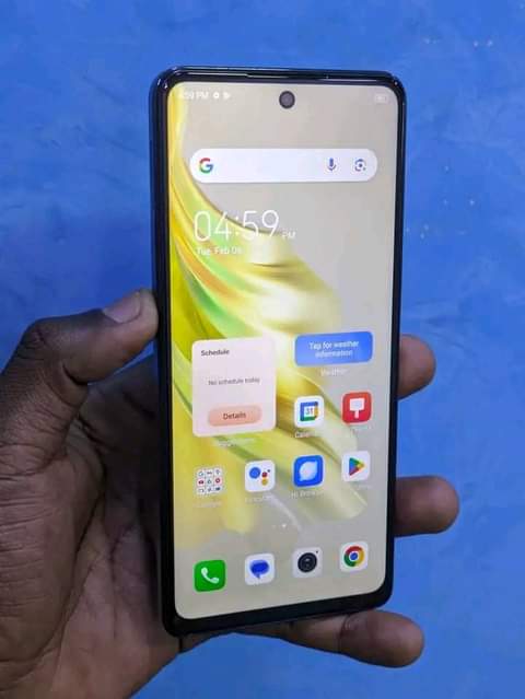 A picture of TECNO SPARK 20 128GB LOAN