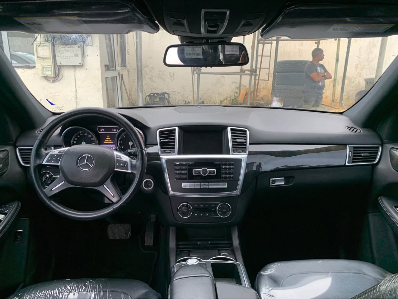 A picture of New entry Foreign used ml350 2014 model Full option