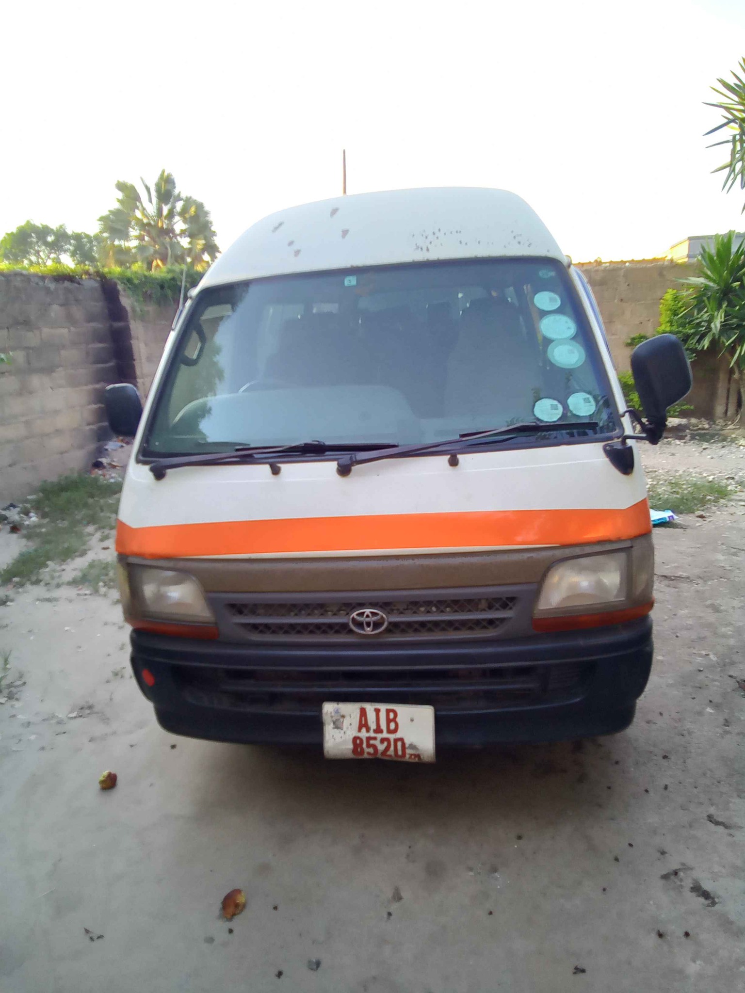 used toyota hiace