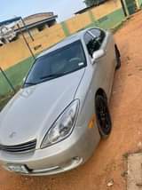 A picture of A YEAR BARELY USED REGISTERED LEXUS ES 330 2004