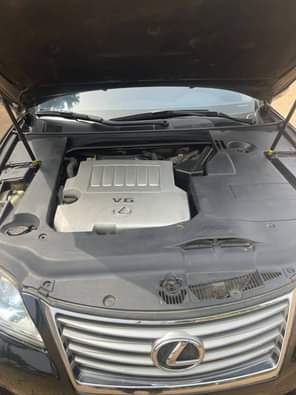 A picture of Few months highest grade Es350 2012 model available Location Oko
