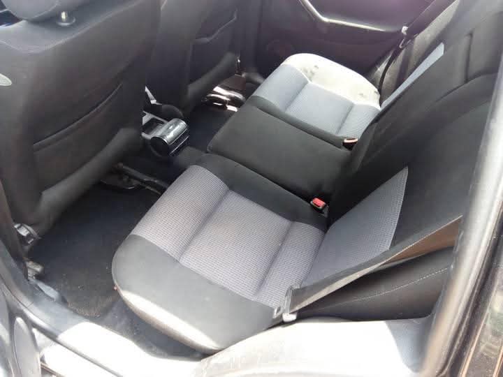 A picture of 2004 Volkswagen golf