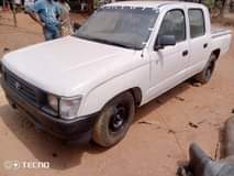 A picture of I m selling this Toyota Hilux diesel engine going for